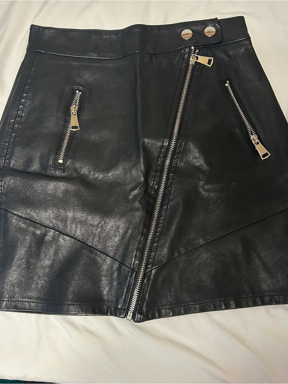 Kendall & Kylie Black Faux Leather Mini Skirt with Asymmetrical Zip